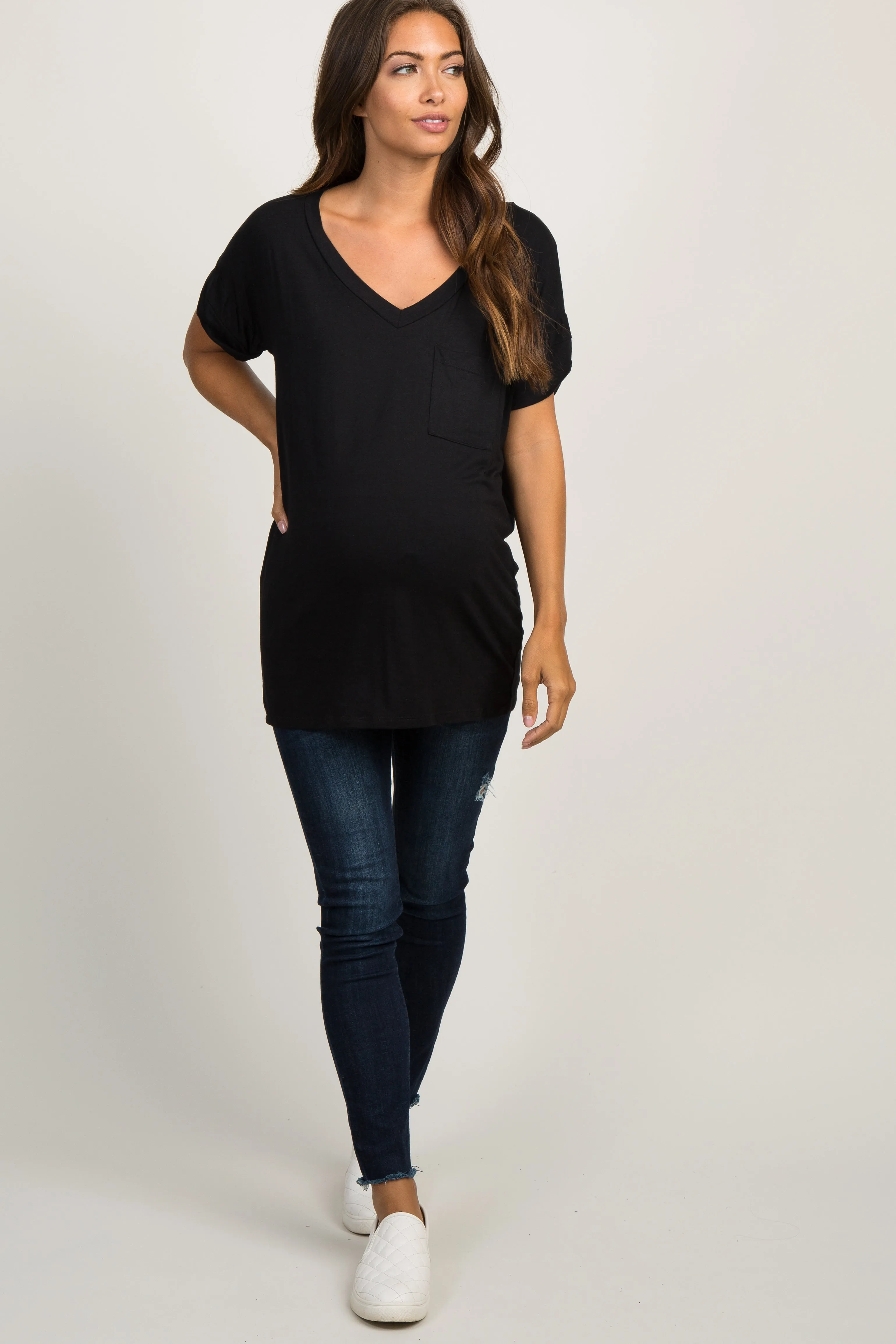 Black Basic V-Neck Pocket Maternity Top