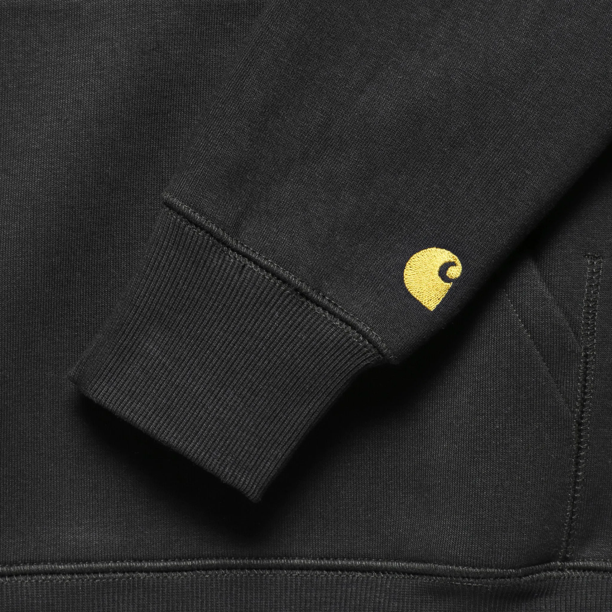 Hooded Chase Sweatshirt - Black/Gold