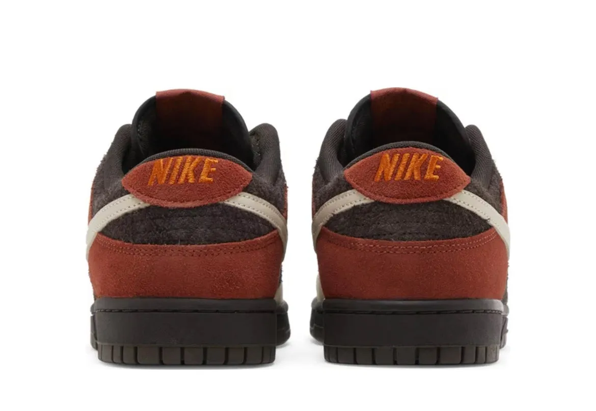 Nike Dunks Red Panda