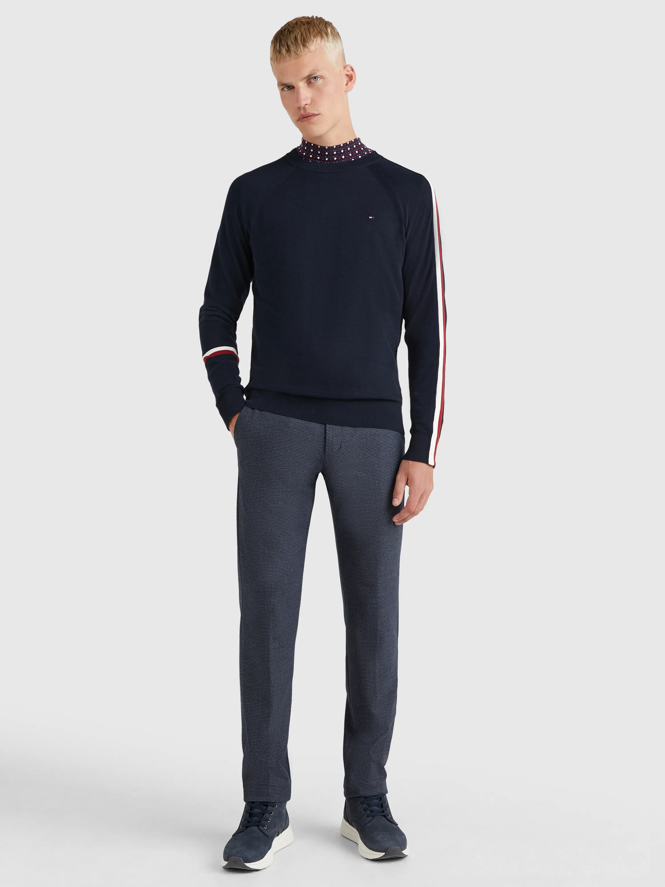 Signature Tape Crew Neck Jumper | Sweatshirts & Hoodies | Tommy Hilfiger