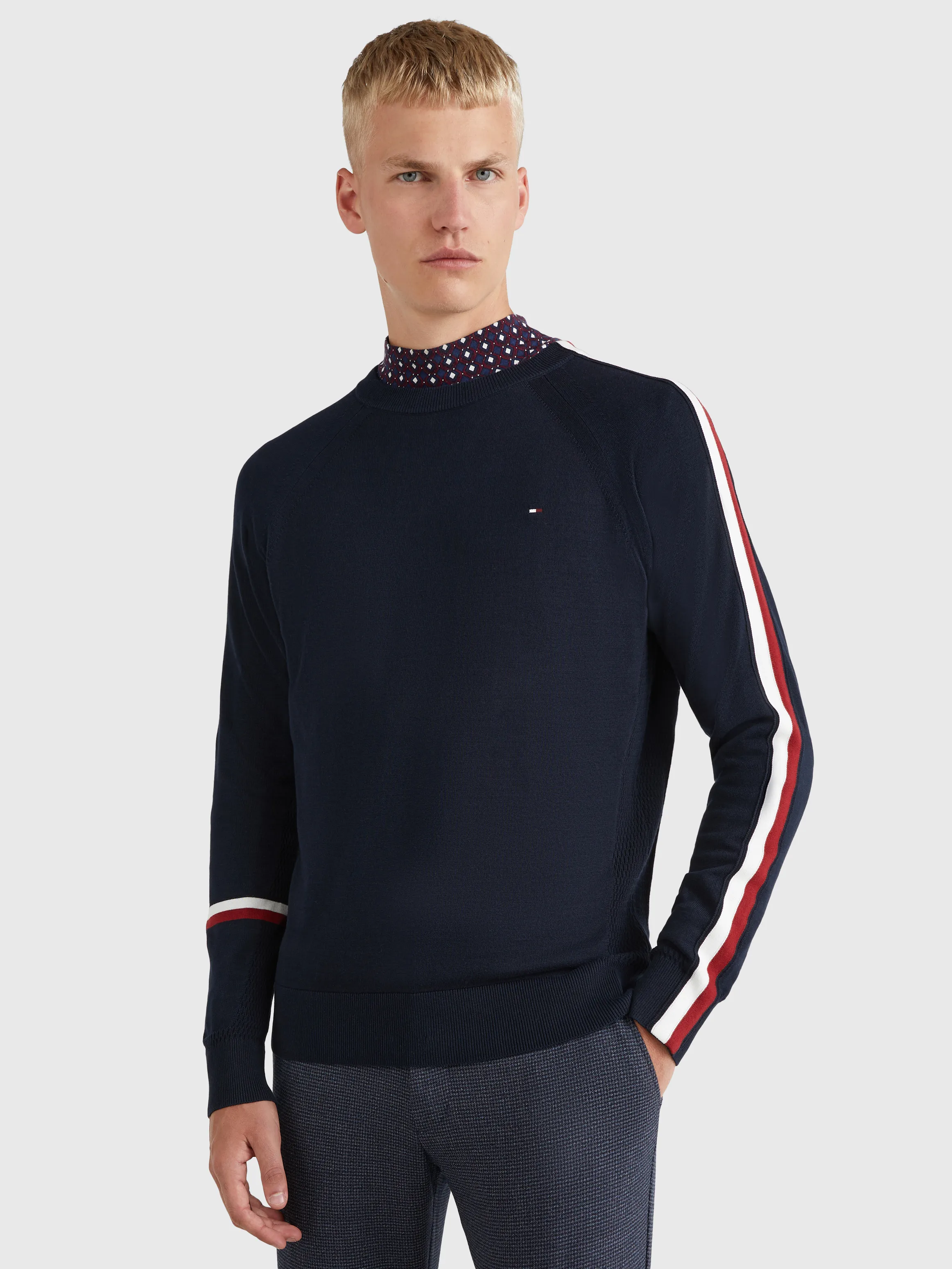 Signature Tape Crew Neck Jumper | Sweatshirts & Hoodies | Tommy Hilfiger