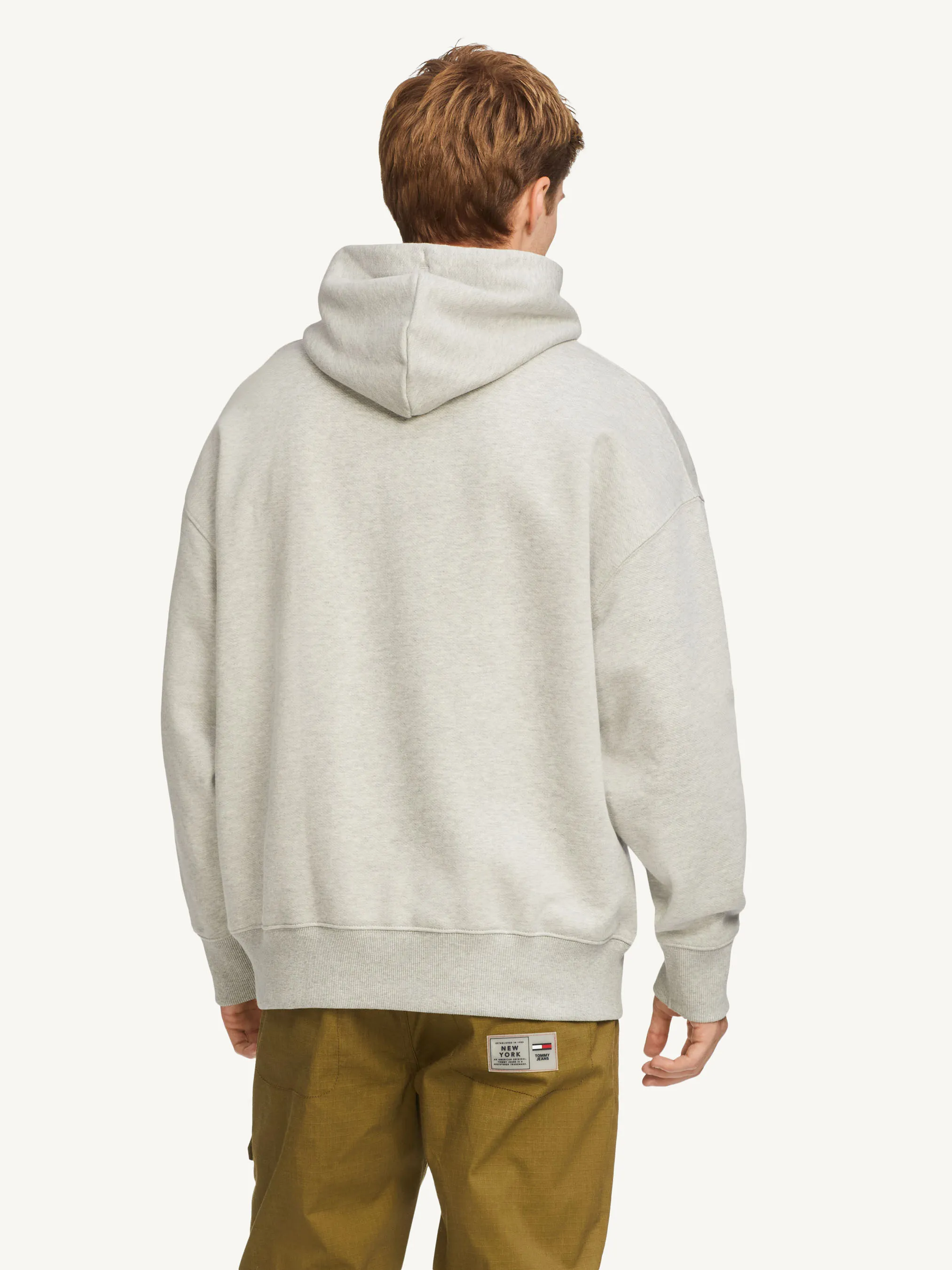 Tommy Badge Organic Cotton Hoodie |  Sweatshirts & Hoodies |  Tommy Hilfiger