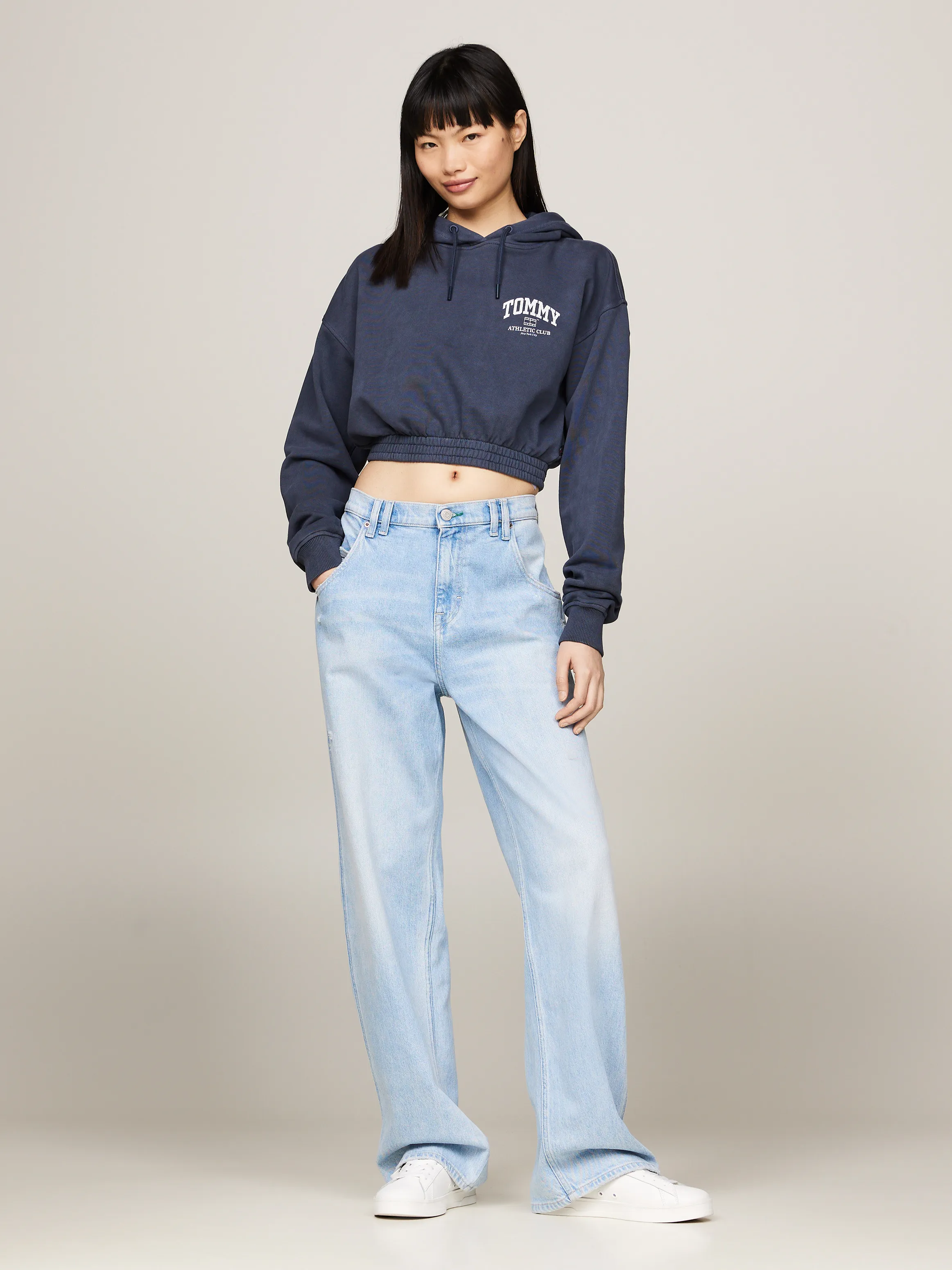 Varsity Logo Relaxed Cropped Fit Hoodie | Sweatshirts & Hoodies | Tommy Jeans