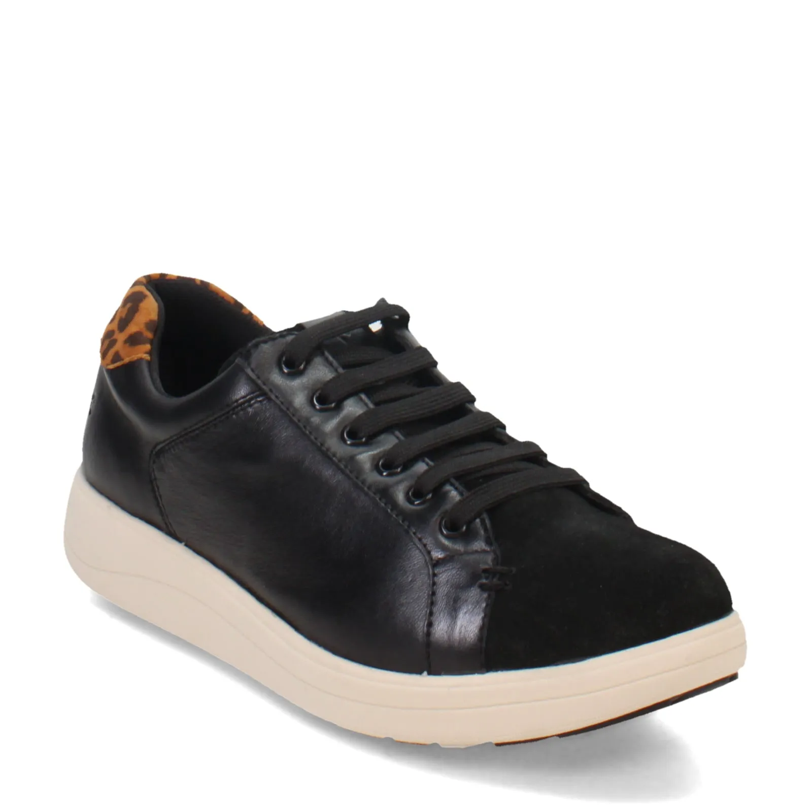 Women's Strive, Dakota Sneaker